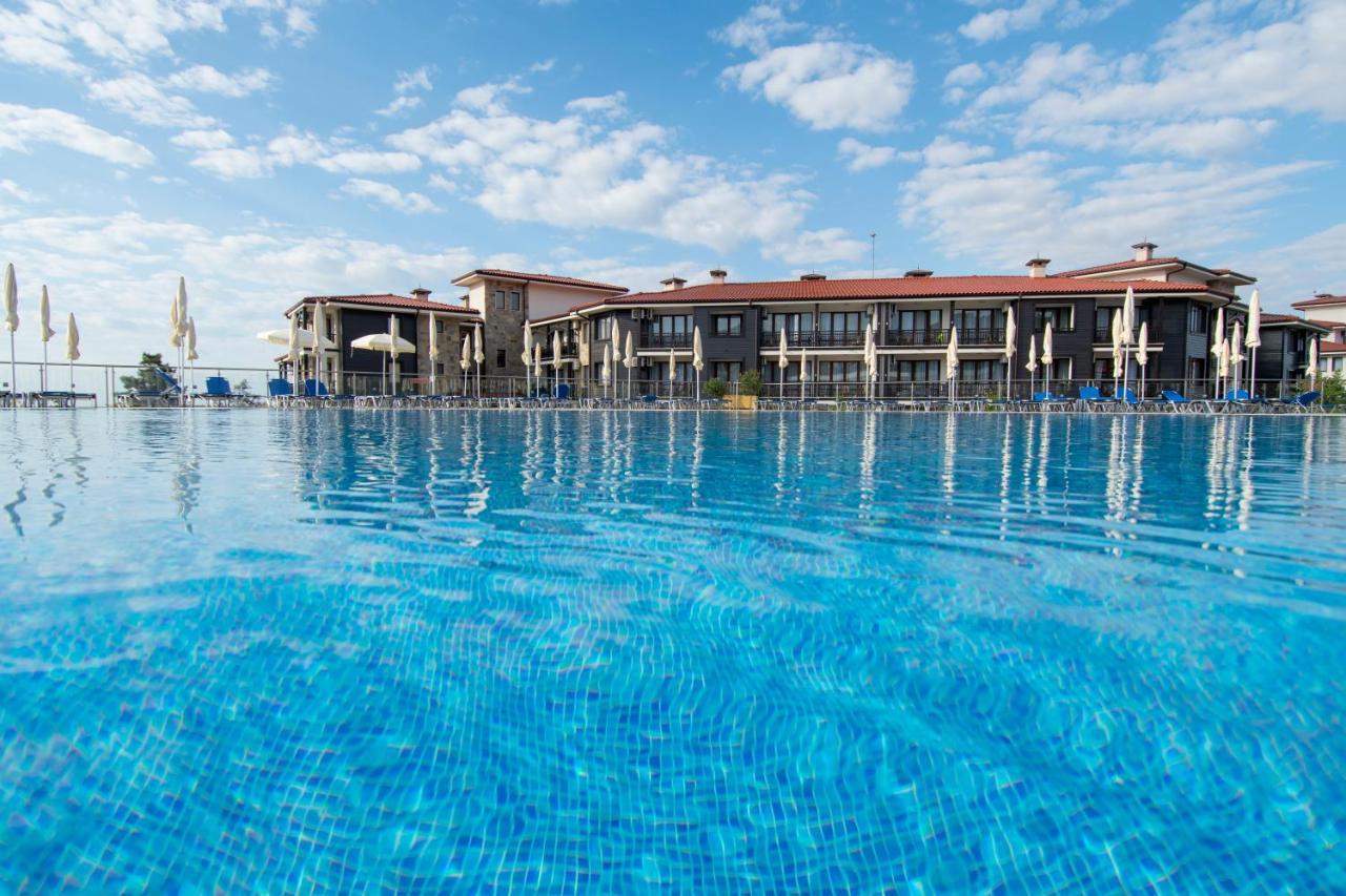 Nevis Resort & Aqua Park Słoneczny Brzeg Zewnętrze zdjęcie